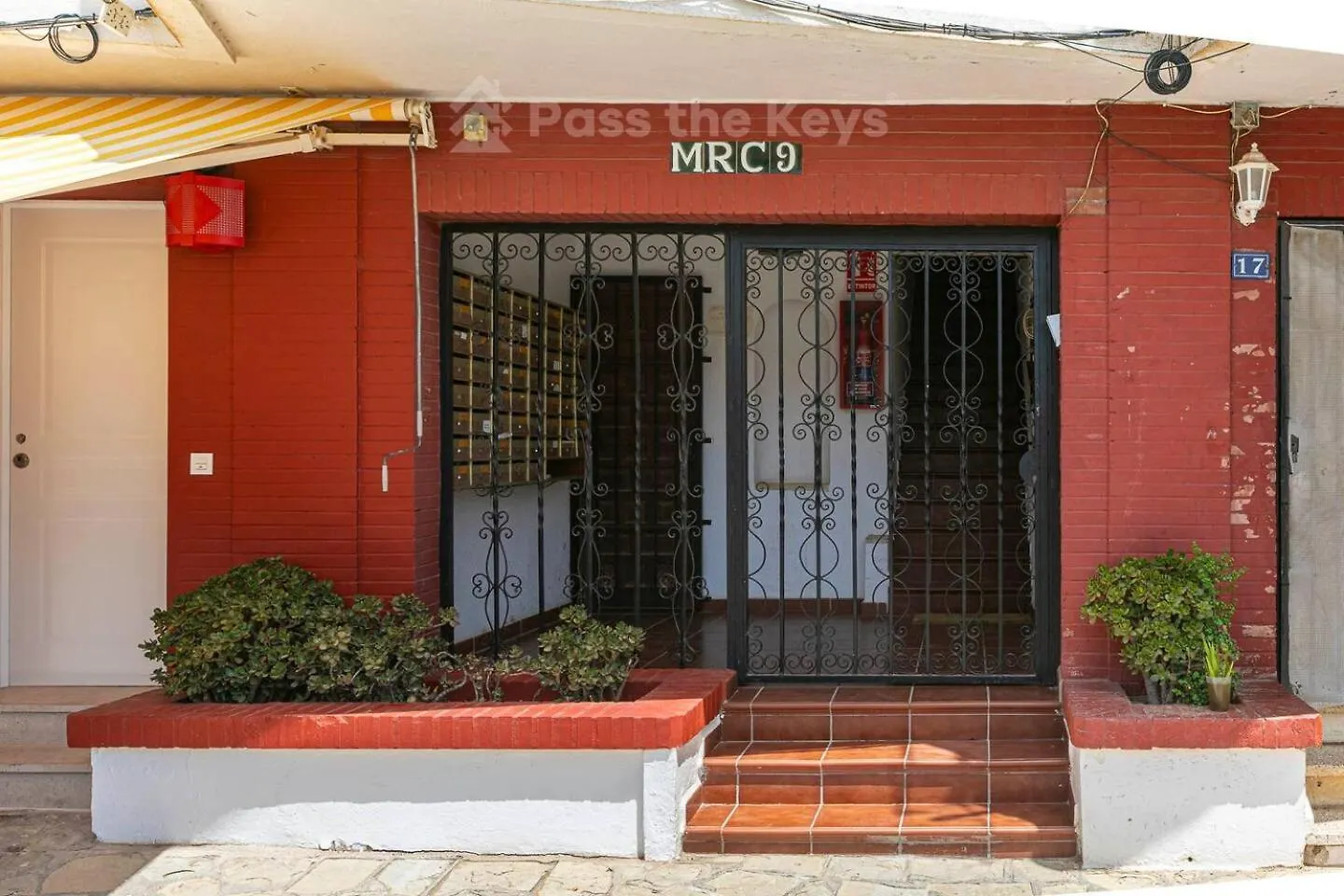 Apartment Pass The Keys Cozy Studio In Heart Of Nueva Andalucia Marbella Spain