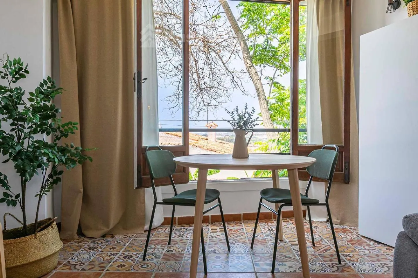 Pass The Keys Cozy Studio In Heart Of Nueva Andalucia Marbella 0*,  Spain