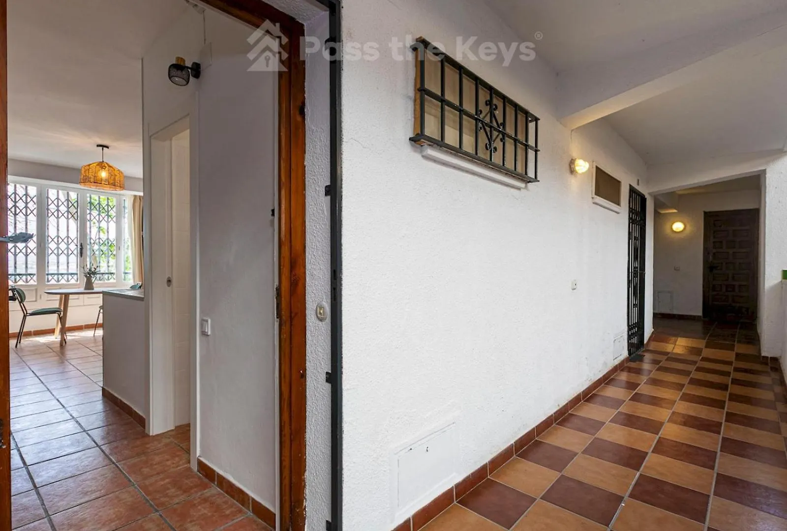 公寓 Pass The Keys Cozy Studio In Heart Of Nueva Andalucia 马尔韦利亚 西班牙
