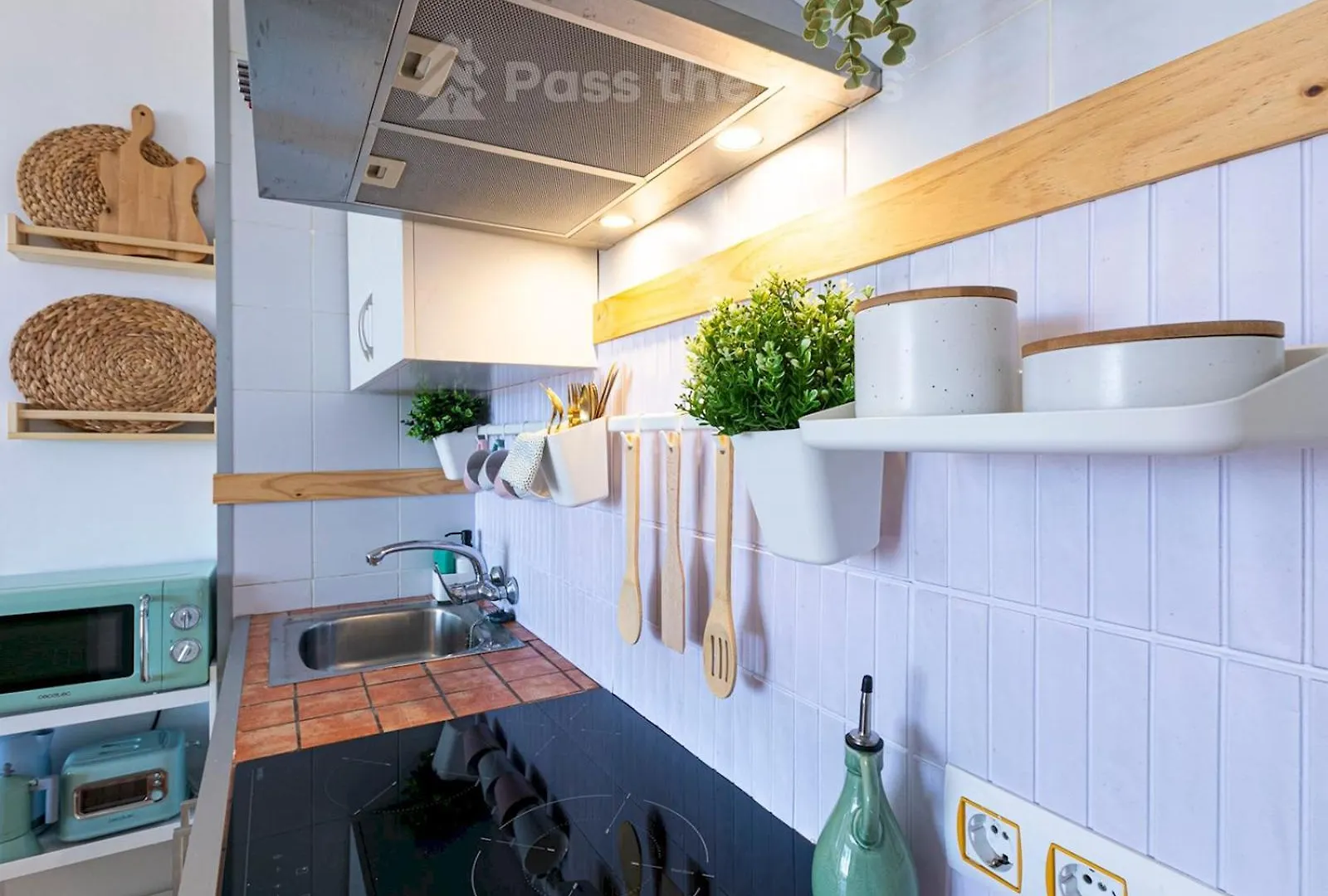 Pass The Keys Cozy Studio In Heart Of Nueva Andalucia 马尔韦利亚 公寓